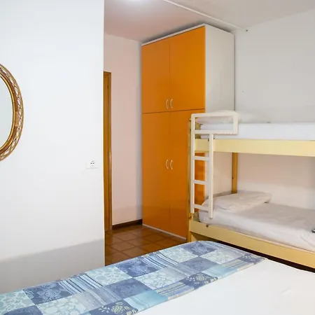 Apartman Terrace By The Pinewood *